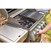 NAPOLEON Rogue PRO-S 425 Gasgrill, 3 Edelstahl-Hauptbrenner, Sizzle-Zone mit Edelstahlrost, Grillfläche Gussrost, Infrarot-Heckbrenner aus Edelstahl, Grillfläche 60 x 45cm, Gewicht: 68kg, inkl. Drehspieß, schwarz